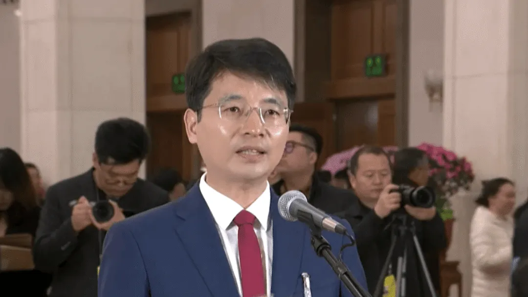 身份证上“黑科技”，现场解密