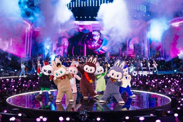 泡泡玛特2025年营收创新高，股价跳水