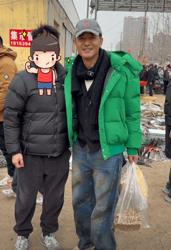程莉莎回婆家过春节，换上穿了3年的村服，做过医美的脸也不年轻了