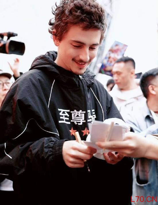 甜茶在中国相亲市场的三大优势 幽默互动引爆话题